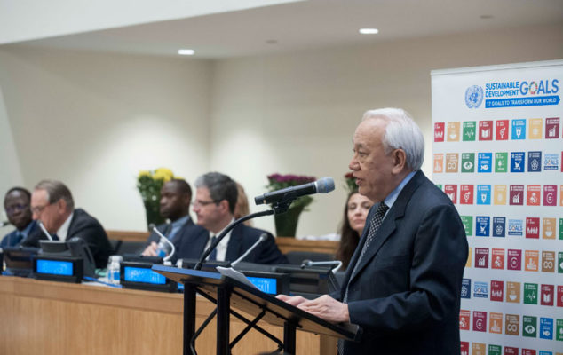Donald Lee, Département des affaires économiques et sociales des Nations Unies, Président du Comité international pour le 17 octobre (Photo ONU / Kim Haughton