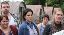 Les femmes, dernier rempart contre la misère